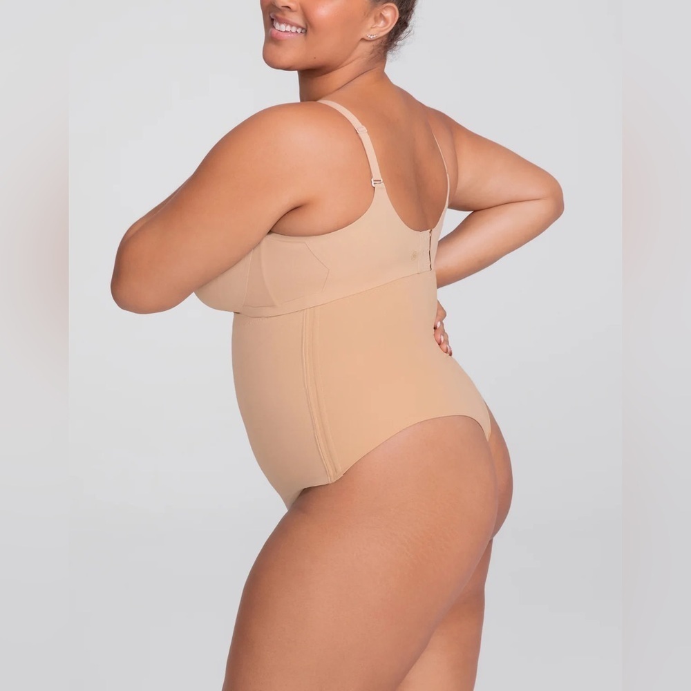Honeylove SuperPower Thong Bodysuit Shapewear Nude Size 1X with Wash Bag - Picture 2 of 11